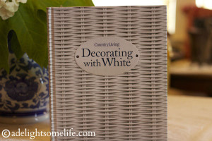 Decorating-with-White-bk-2