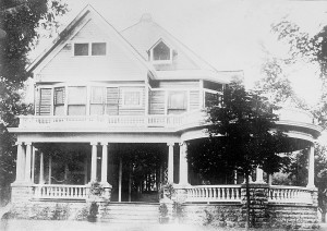 Warren_G._Harding's_Home_Marion_Ohio_1920_Republican_Front_Porch_Campaign